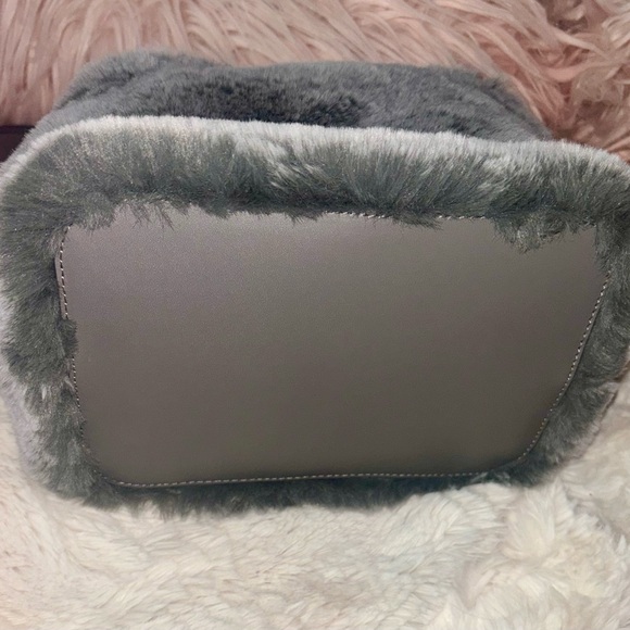 NEW Kate Spade Marti Gray Faux Fur Leather Small Bucket Satchel Handbag - Picture 10 of 16